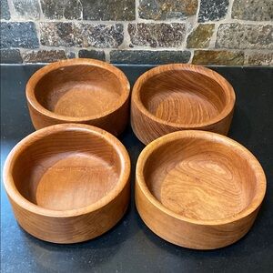 4 x teak bowls